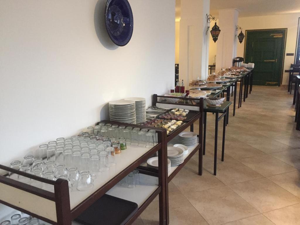 Hotel Regina Tétouan Zewnętrze zdjęcie